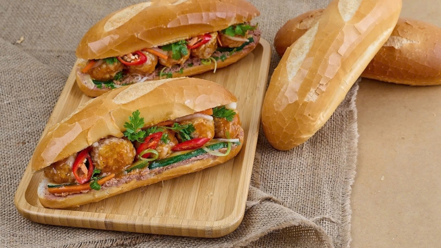 Thêm vụ nghi ngộ độc tập thể do bánh mì, Bộ Y tế yêu cầu điều tra nguyên nhân